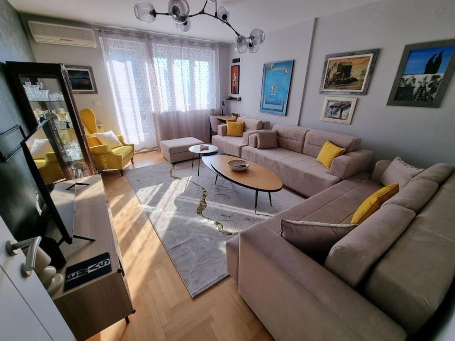 Luxury Apartment Emas Old Town Sarajevo Dream View Bagian luar foto
